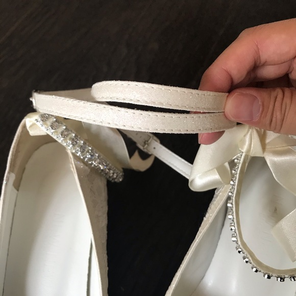Custom-made Bridal Shoes - Picture 11 of 16